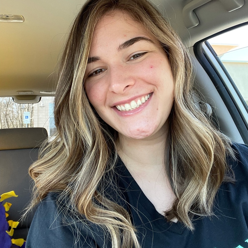 Meet your Posher, Mikayla